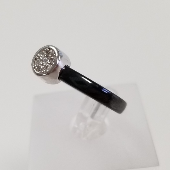 Black Ceramic Pave Solitaire - Picture 3 of 8